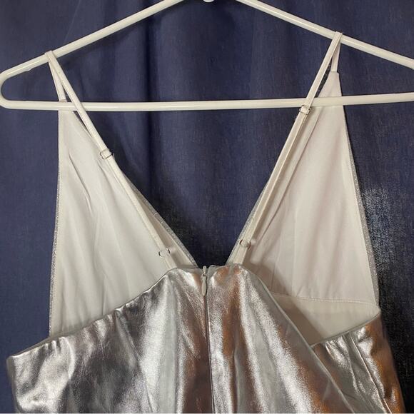 AKIRA Metallic Silver Sparkly Mini Dress Size Large - Picture 10 of 11